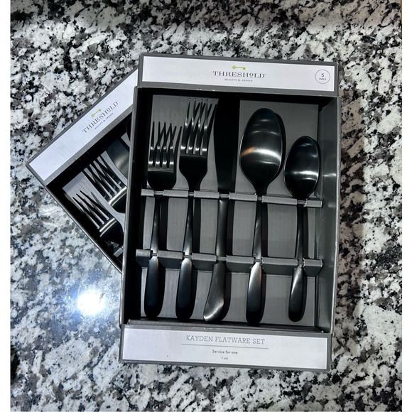 Threshold Dining Kayden 5pc Silverware Set Black Matte Finish